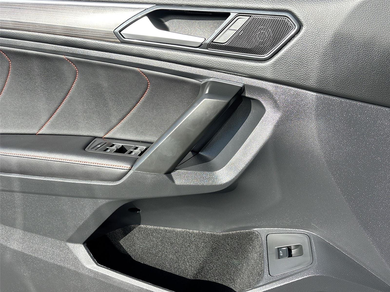 2024 VOLKSWAGEN TIGUAN WOLFSBURG