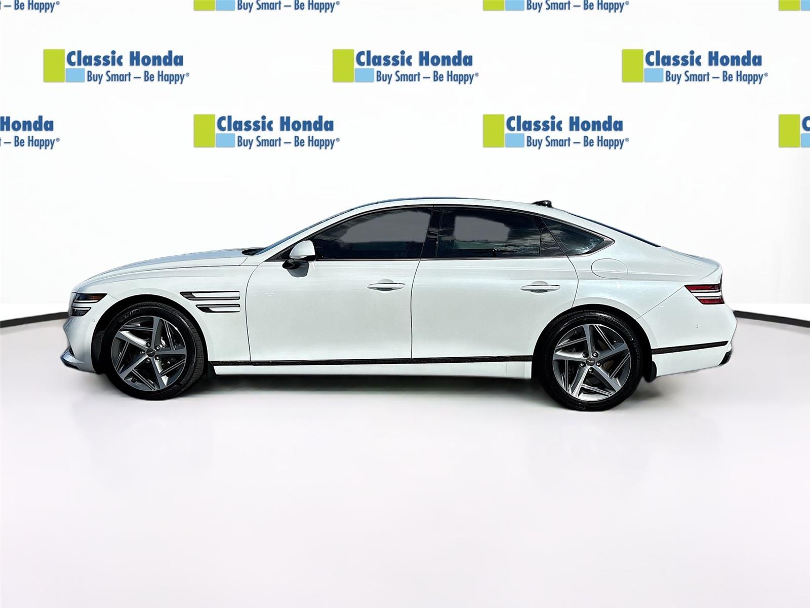 2023 Genesis G80 2.5T