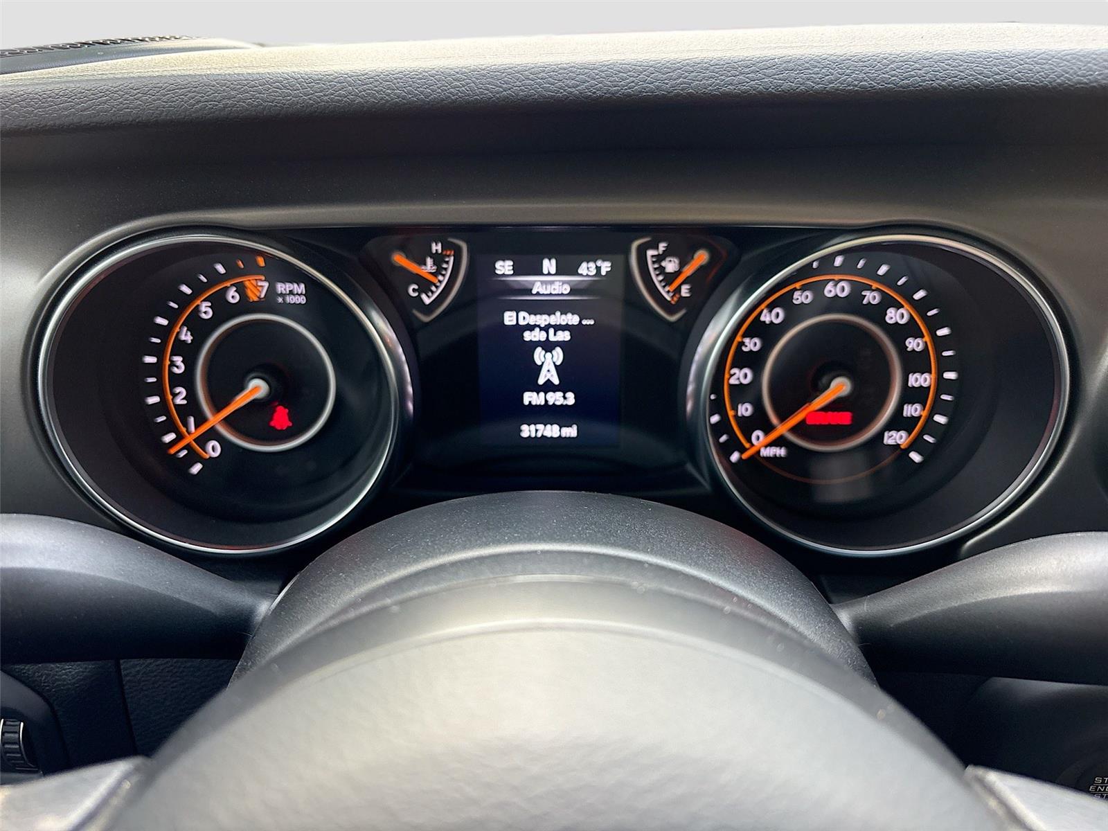 2022 Jeep Gladiator Sport