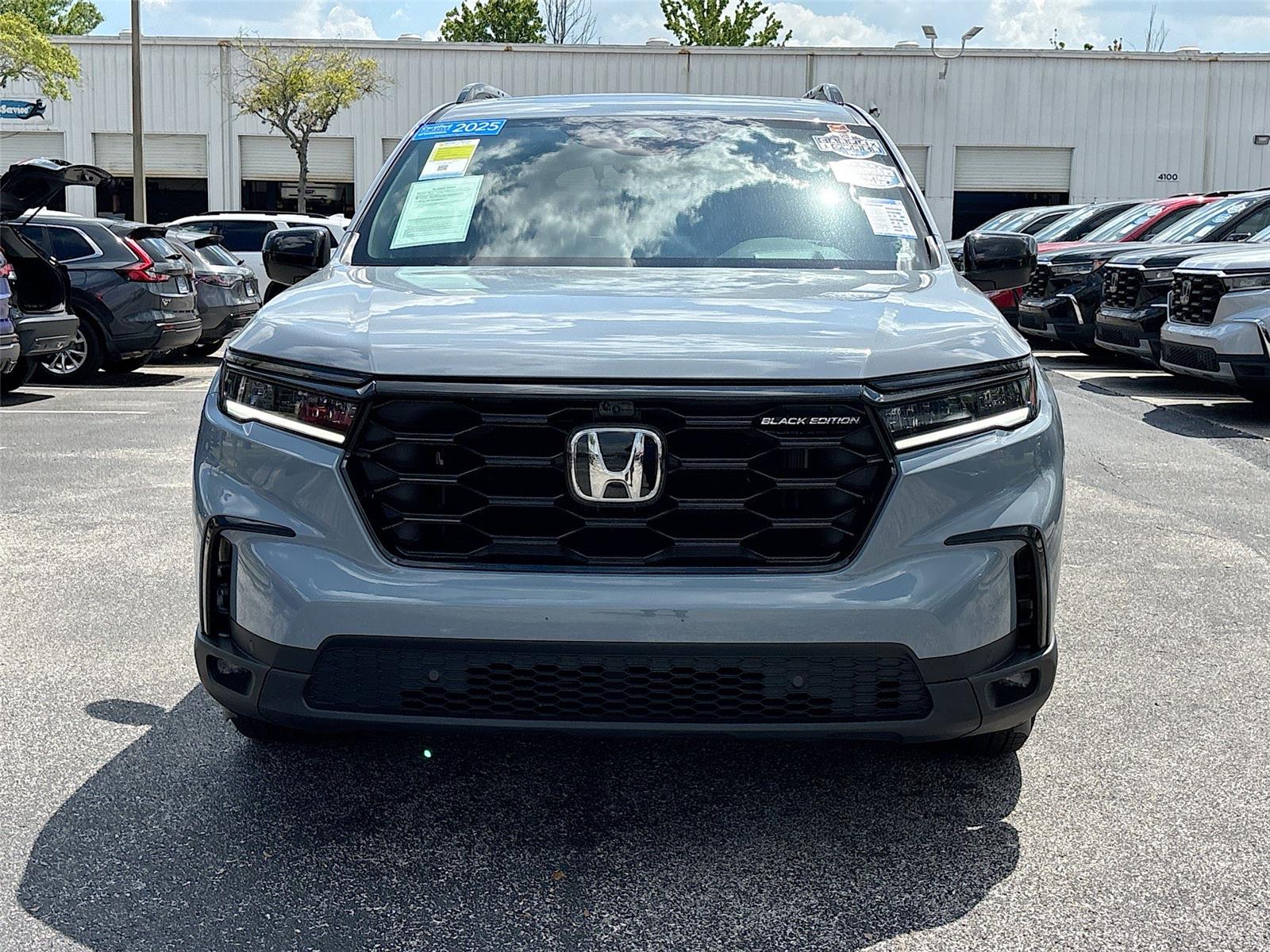 2025 Honda Pilot Black Edition