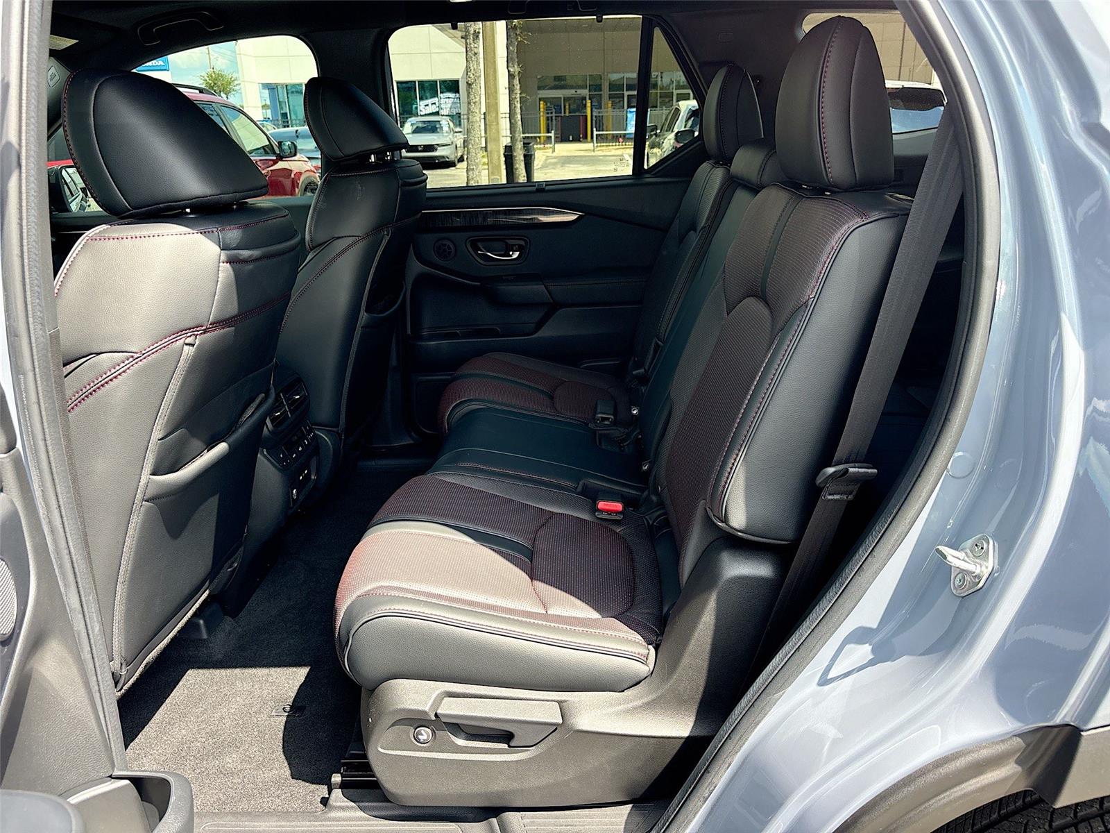 2025 Honda Pilot Black Edition