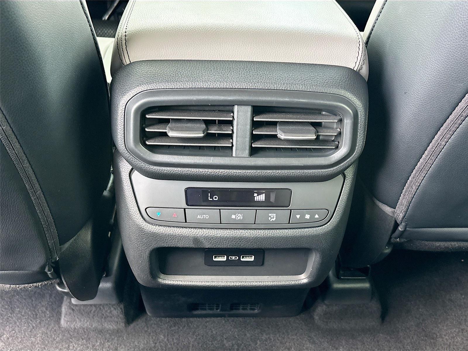 2023 Honda Pilot Touring