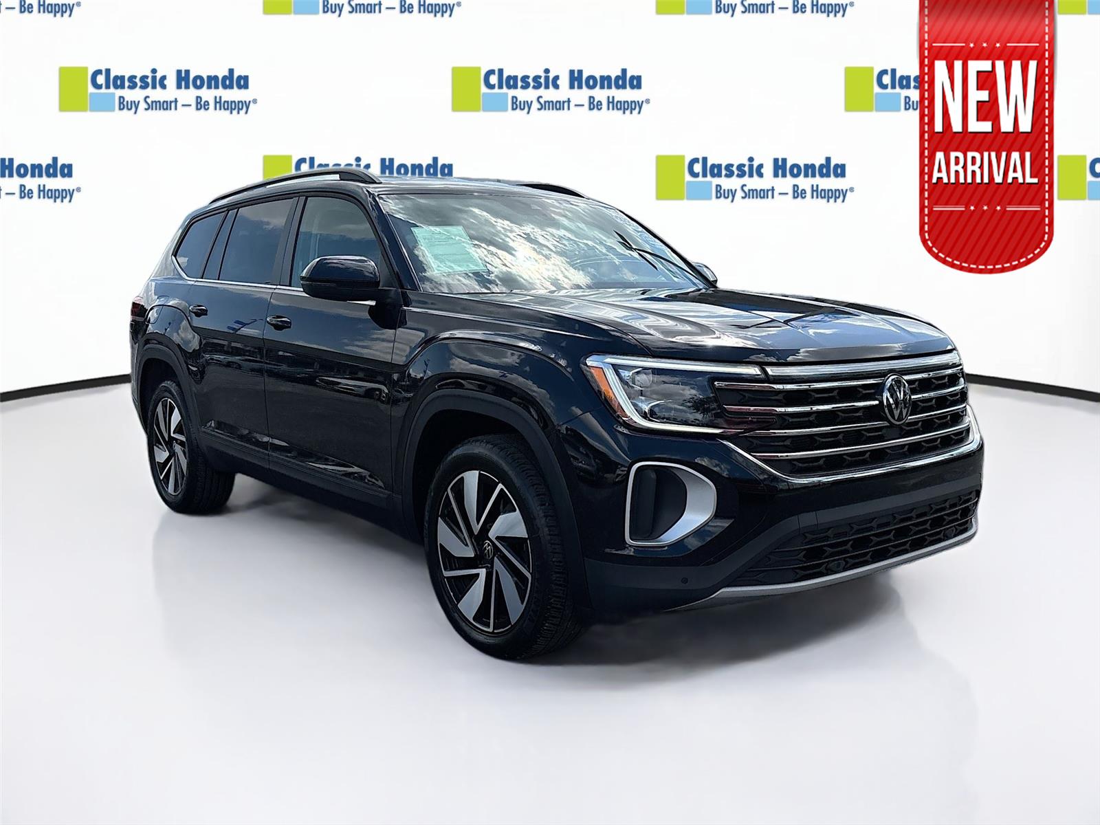 2025 Volkswagen Atlas 2.0T SE w/Technology