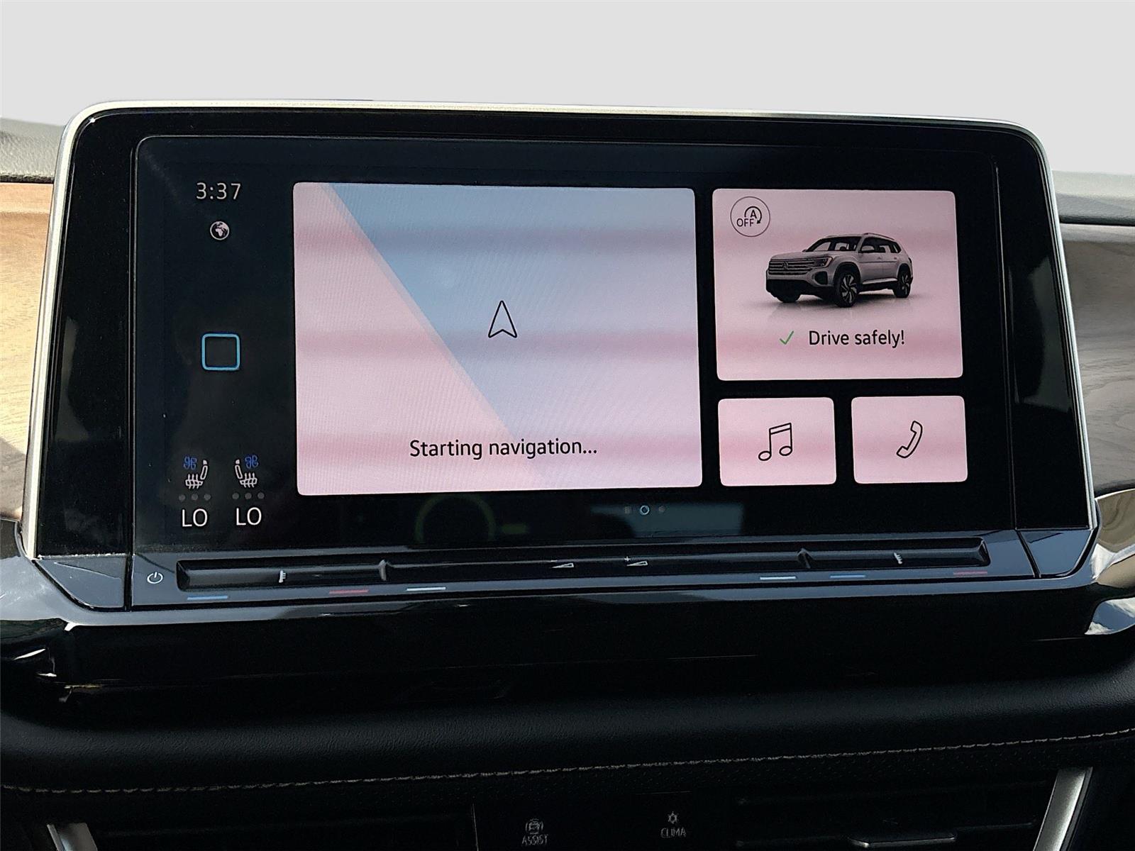 2025 Volkswagen Atlas 2.0T SE w/Technology