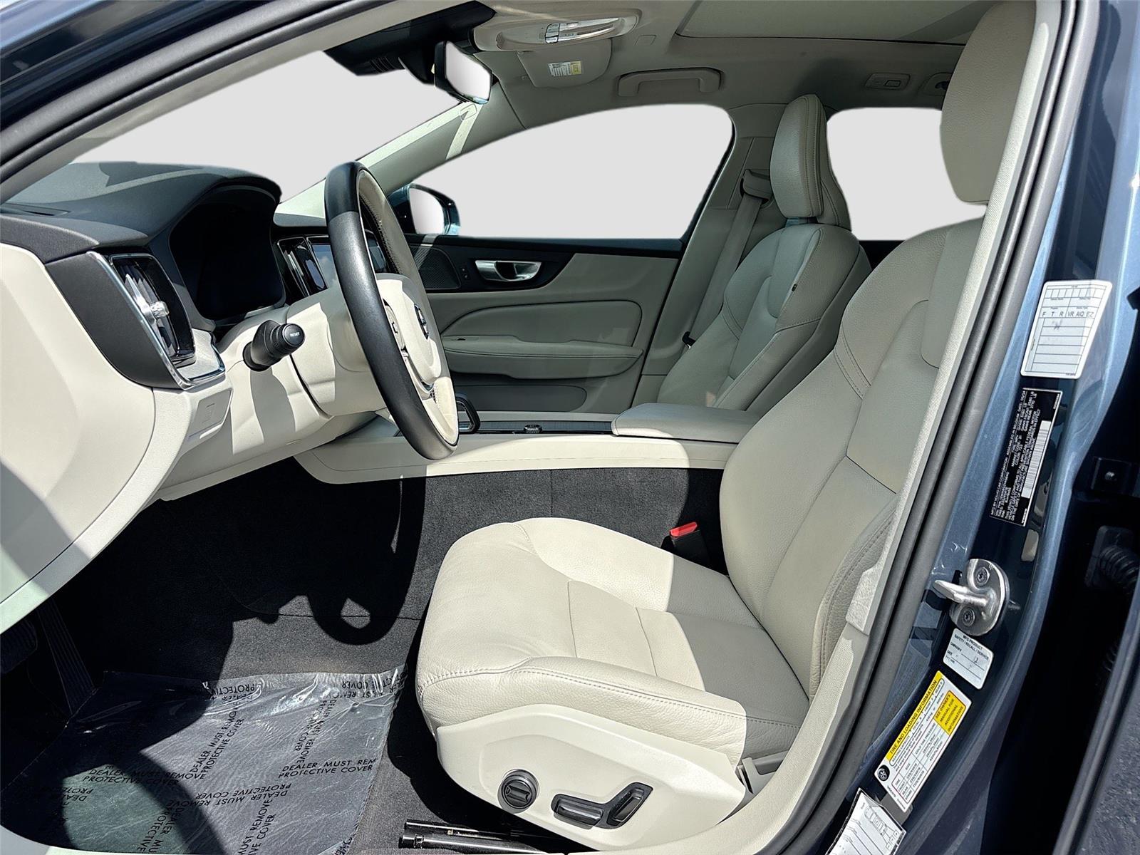 2025 Volvo V60 Cross Country Plus