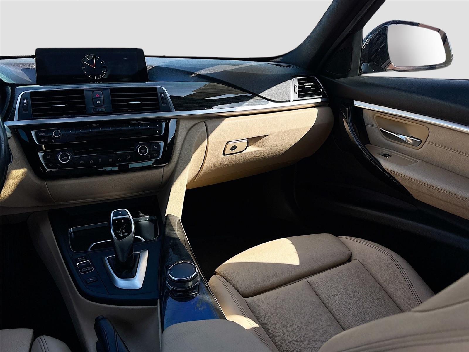 2017 BMW 3 Series 330i