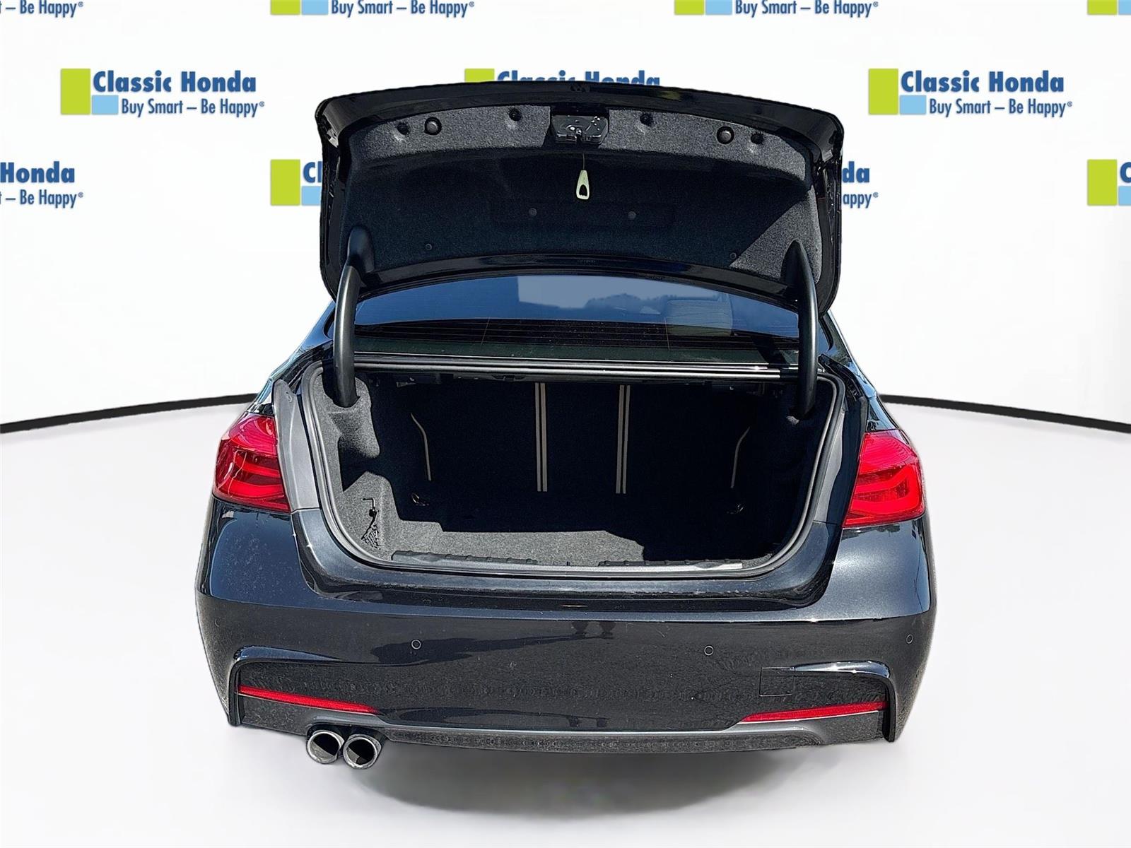 2017 BMW 3 Series 330i