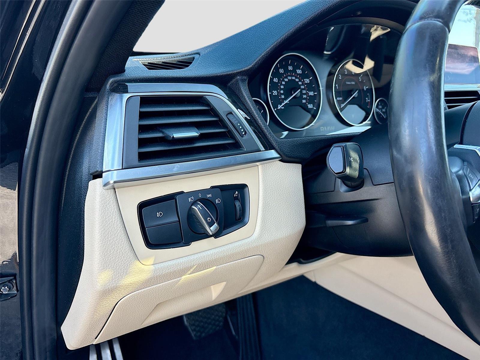 2017 BMW 3 Series 330i