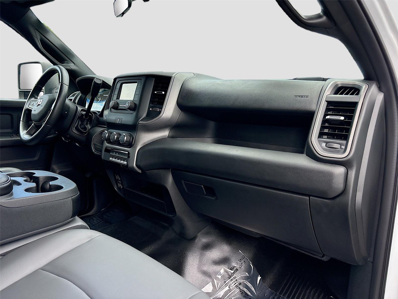 2024 Ram 3500 Chassis Cab Tradesman