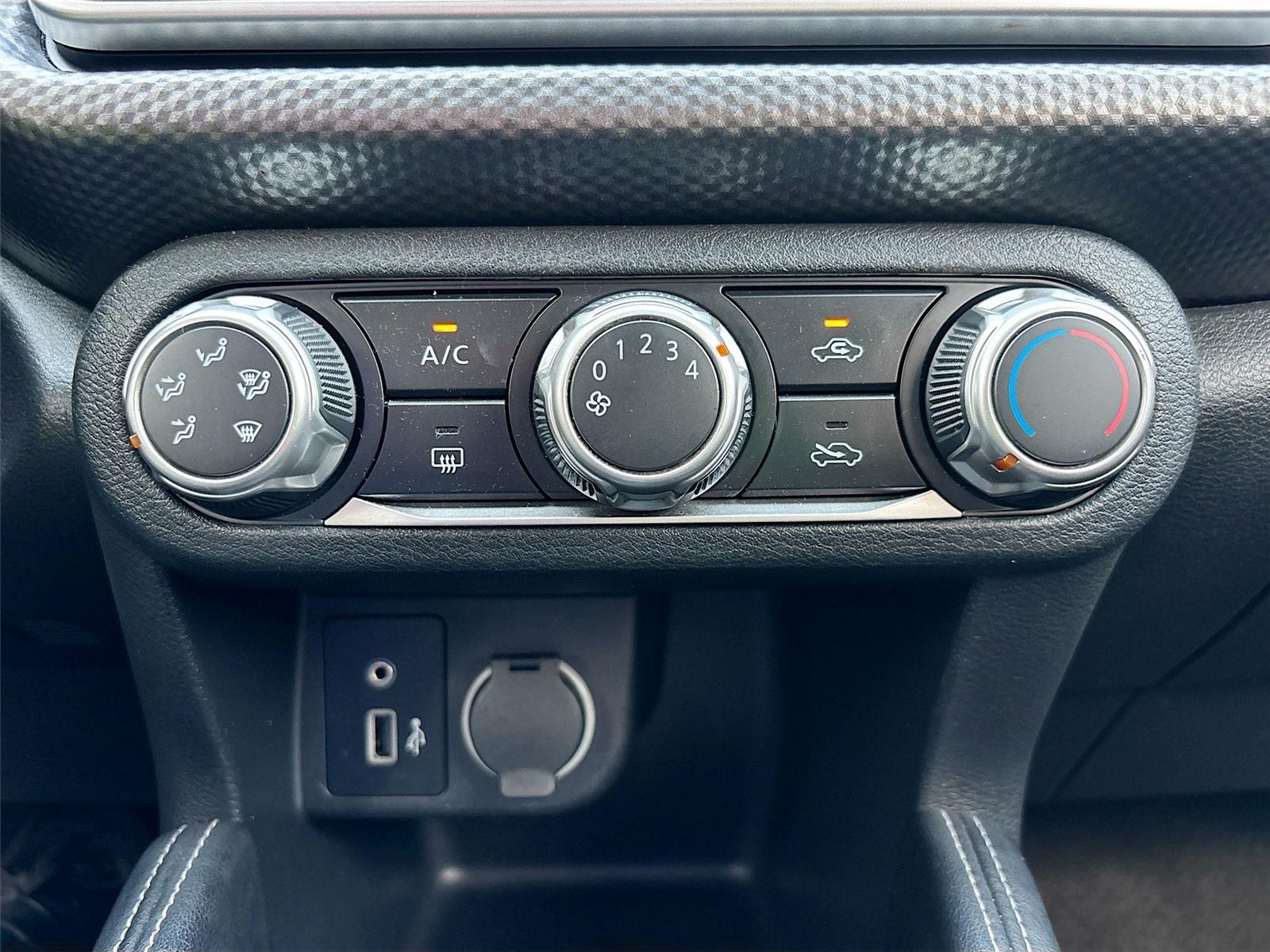 2019 Nissan Kicks S