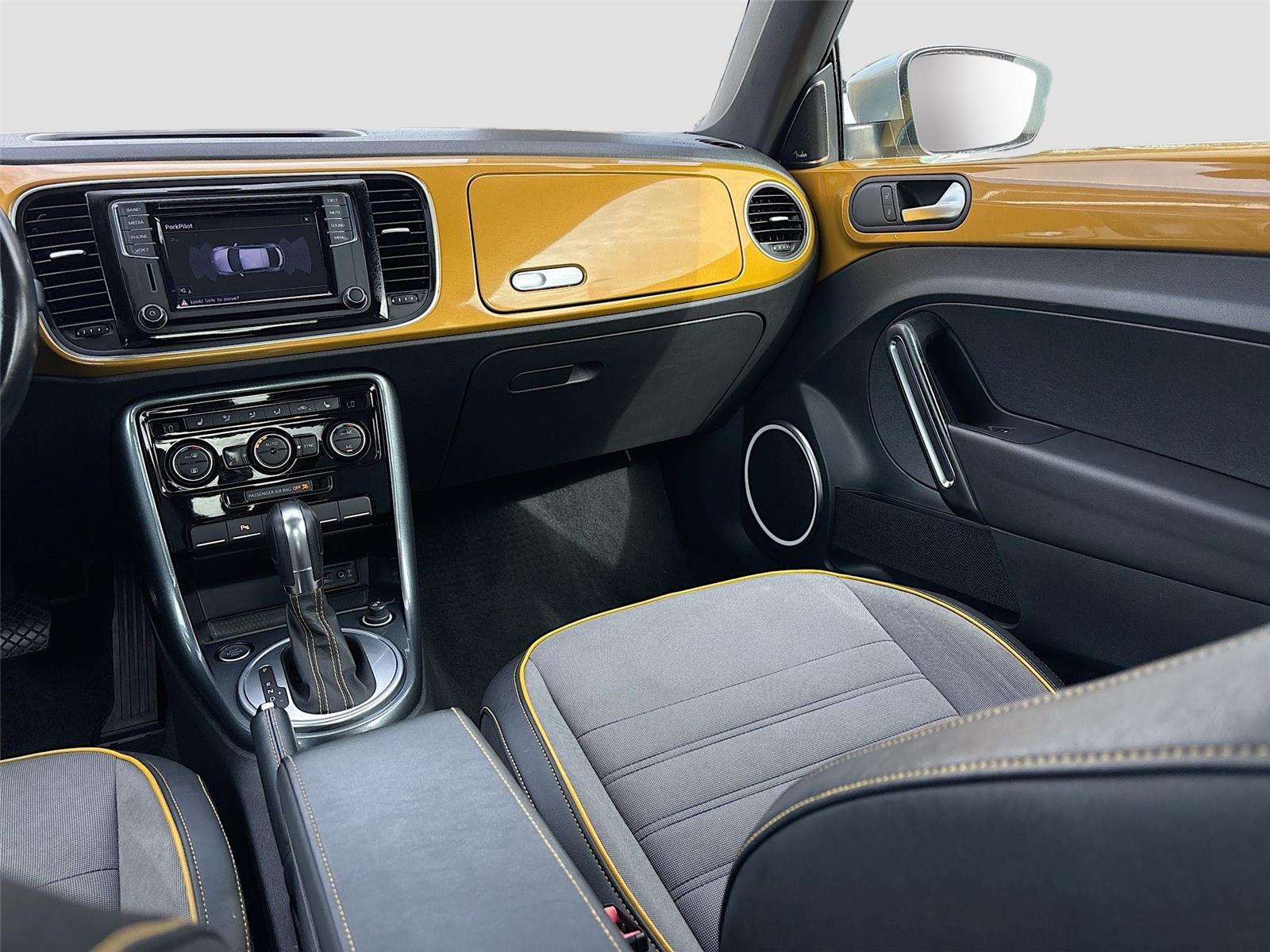 2017 Volkswagen Beetle 1.8T Dune