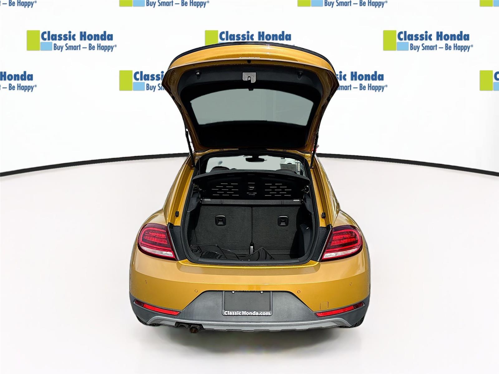 2017 Volkswagen Beetle 1.8T Dune
