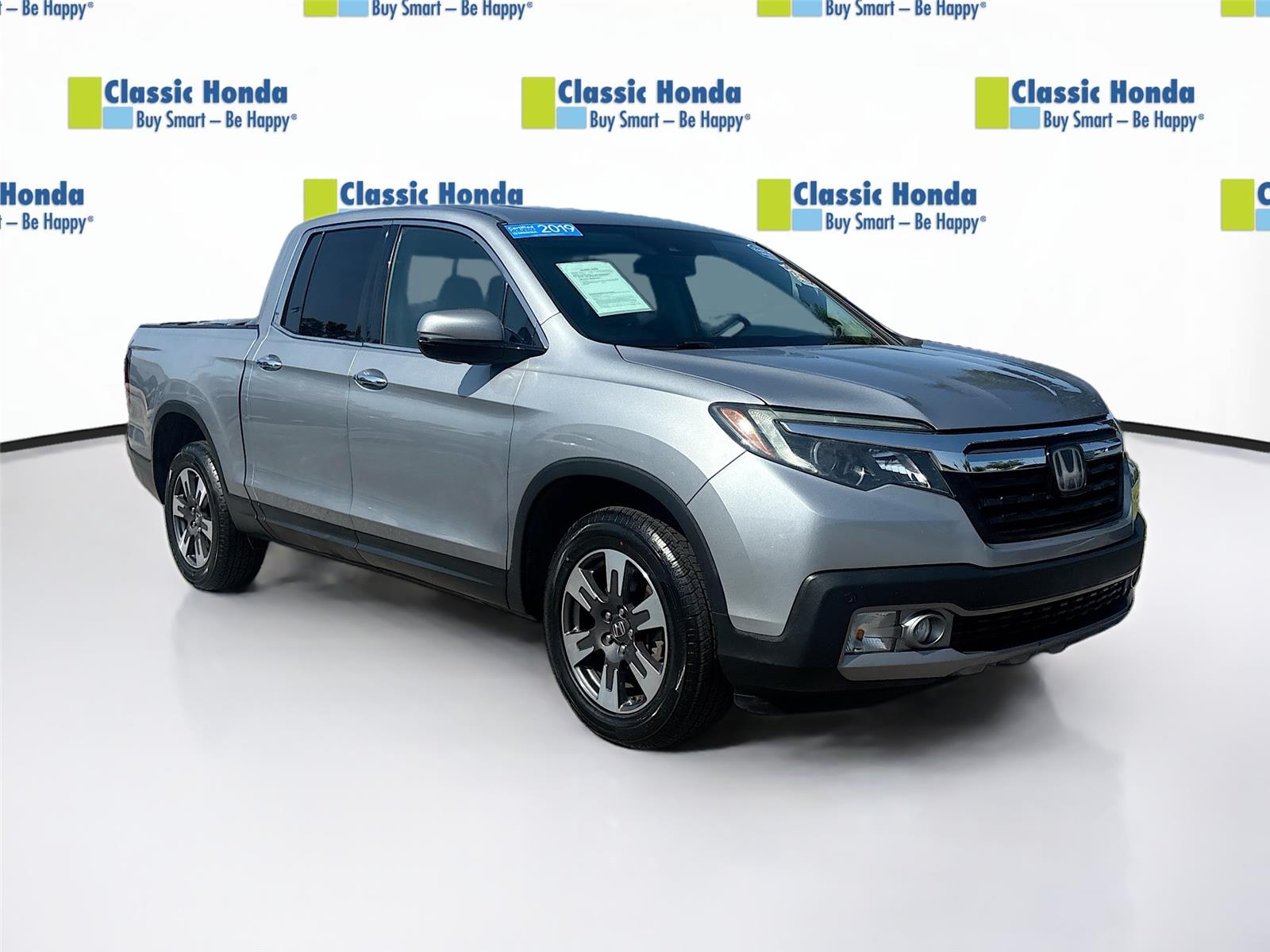 Lunar Silver Metallic 2019 Honda Ridgeline Pickup Truck All-Wheel Drive 6-Speed Automatic