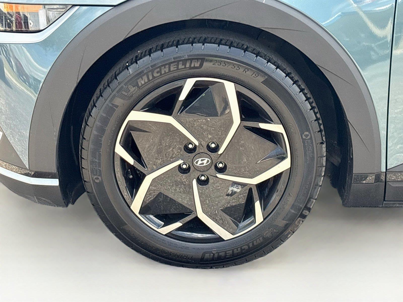 2024 Hyundai IONIQ 5 SE