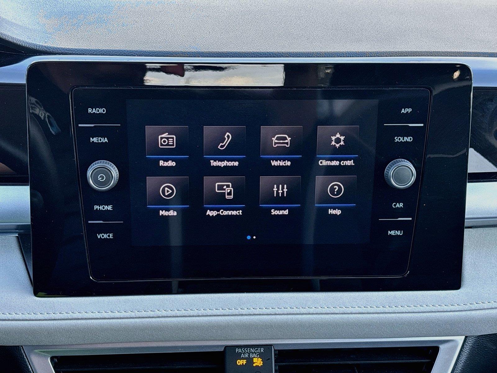 2026 Volkswagen Taos SE