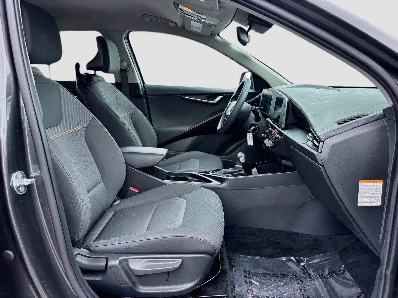 2025 Kia Niro LX