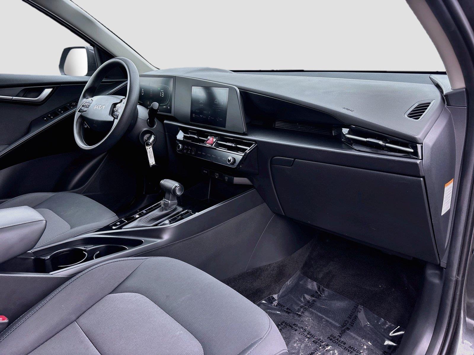 2025 Kia Niro LX