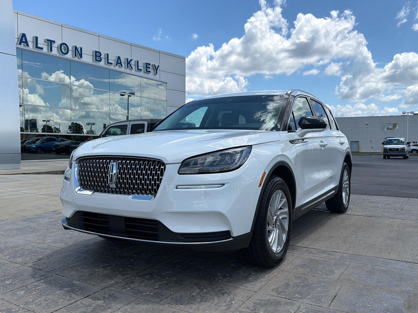 2022 Lincoln Corsair Standard FWD