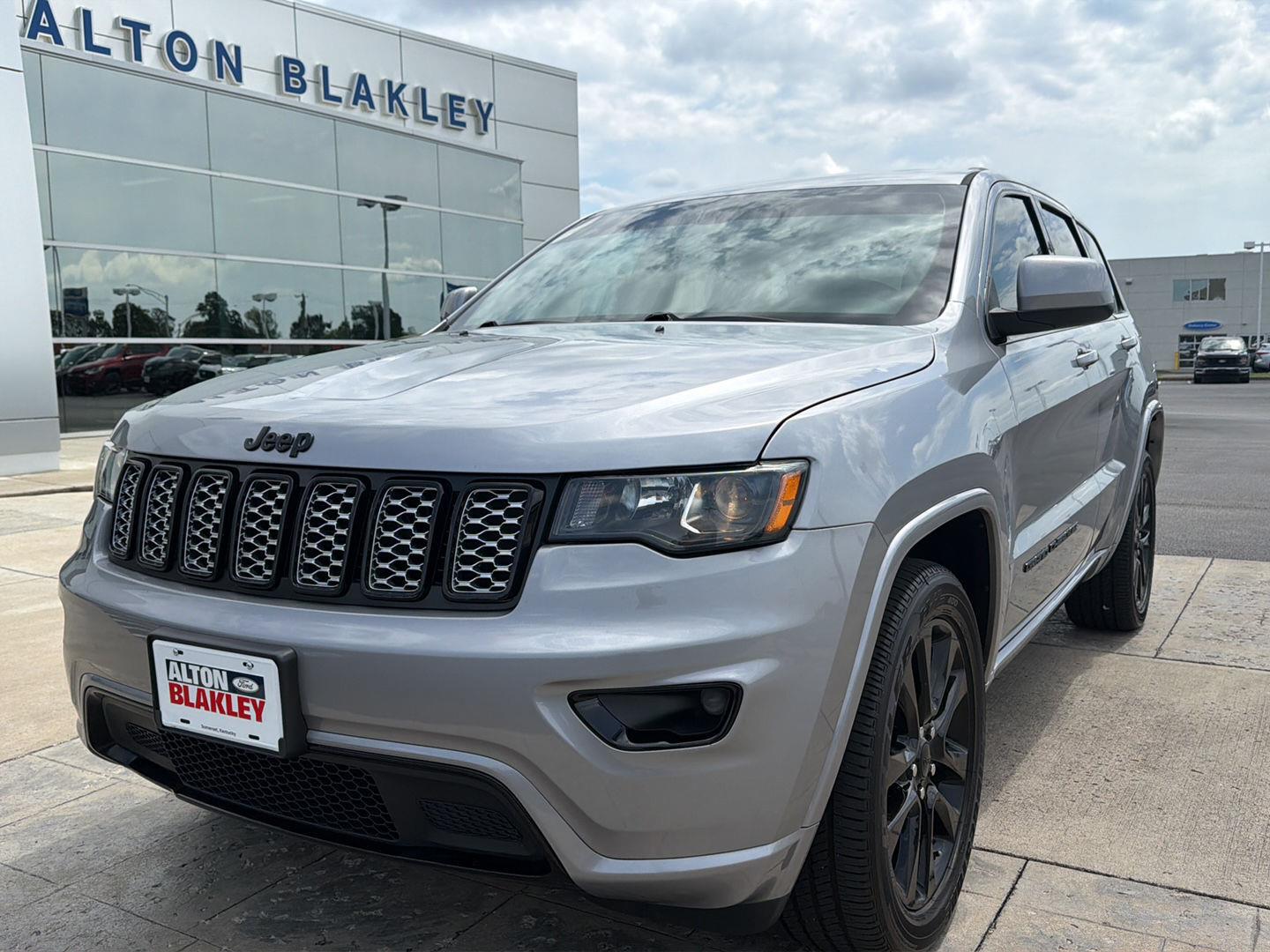 2018 Jeep Grand Cherokee Altitude 4WD