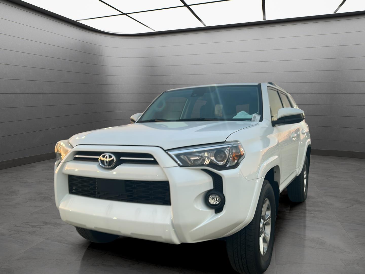 2024 Toyota 4Runner SR5 4WD