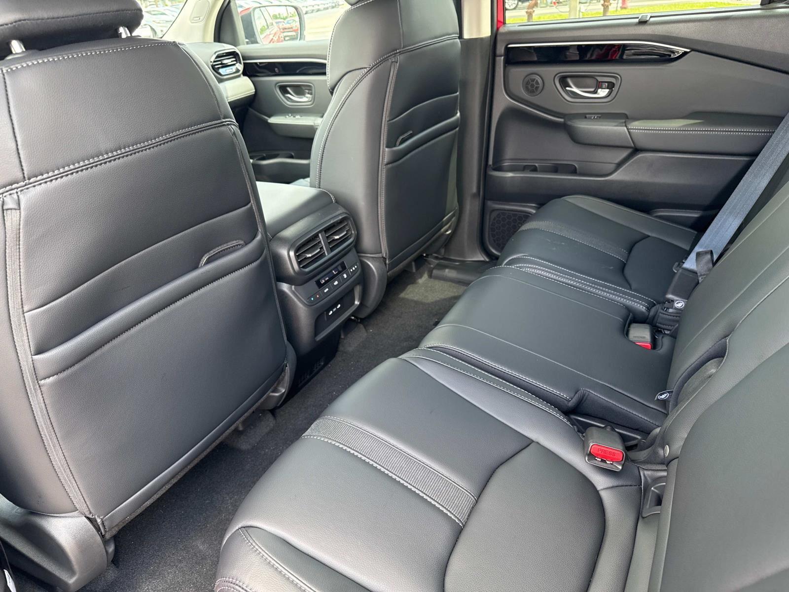 2025 Honda Pilot Touring