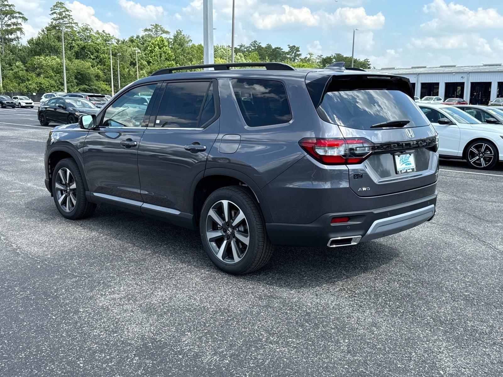 2025 Honda Pilot Touring