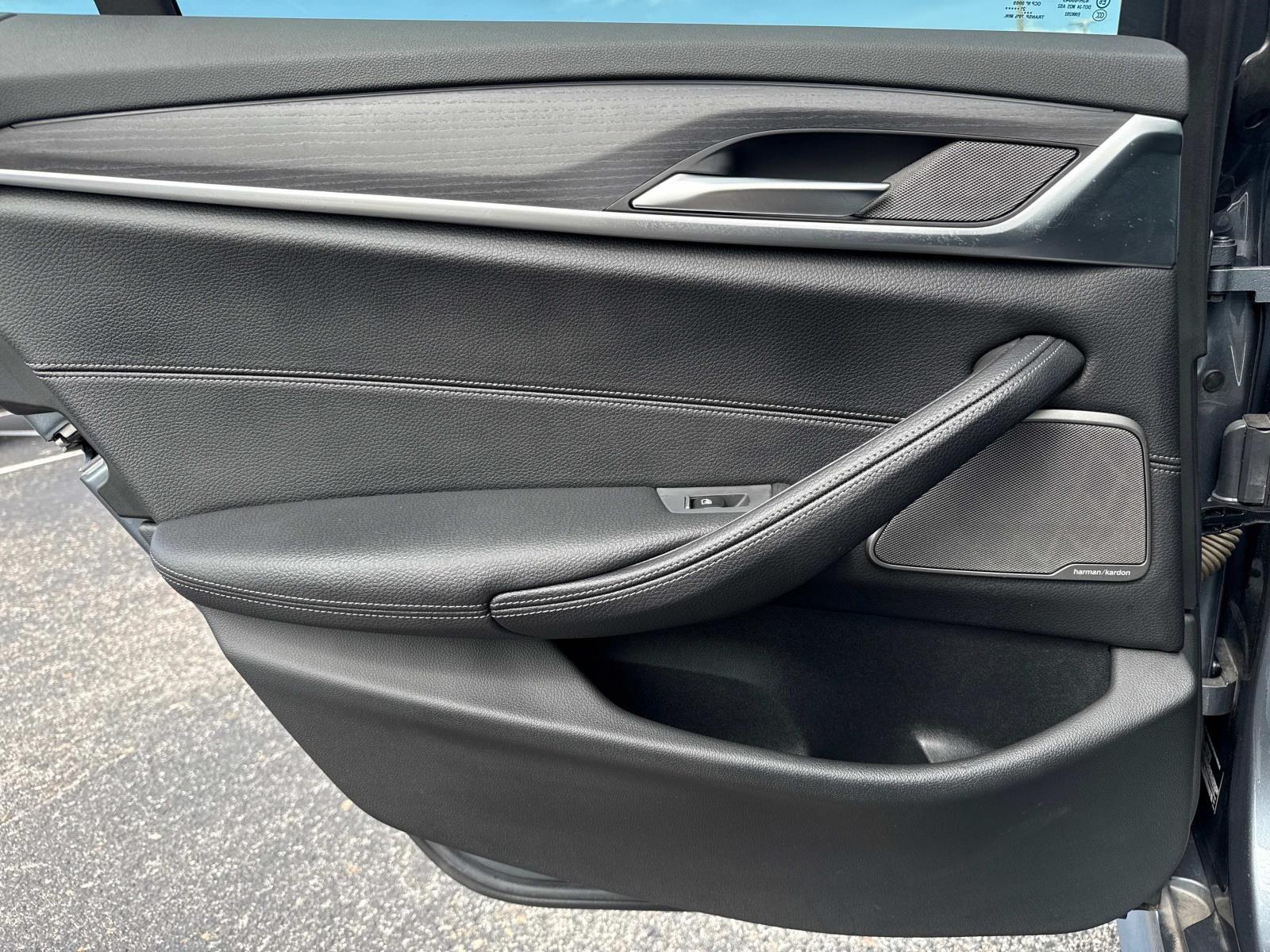 2022 BMW 5 Series 540i