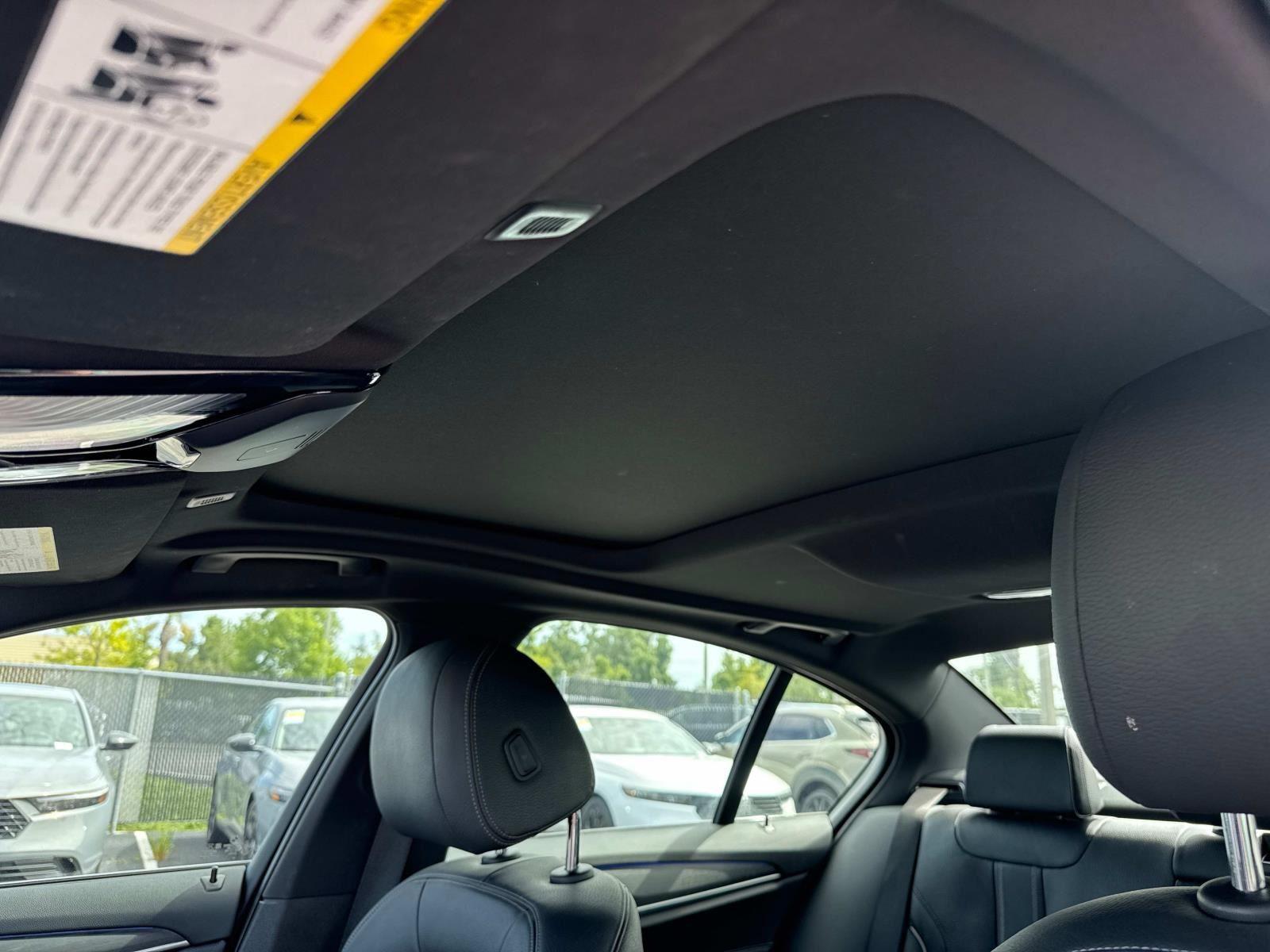 2022 BMW 5 Series 540i