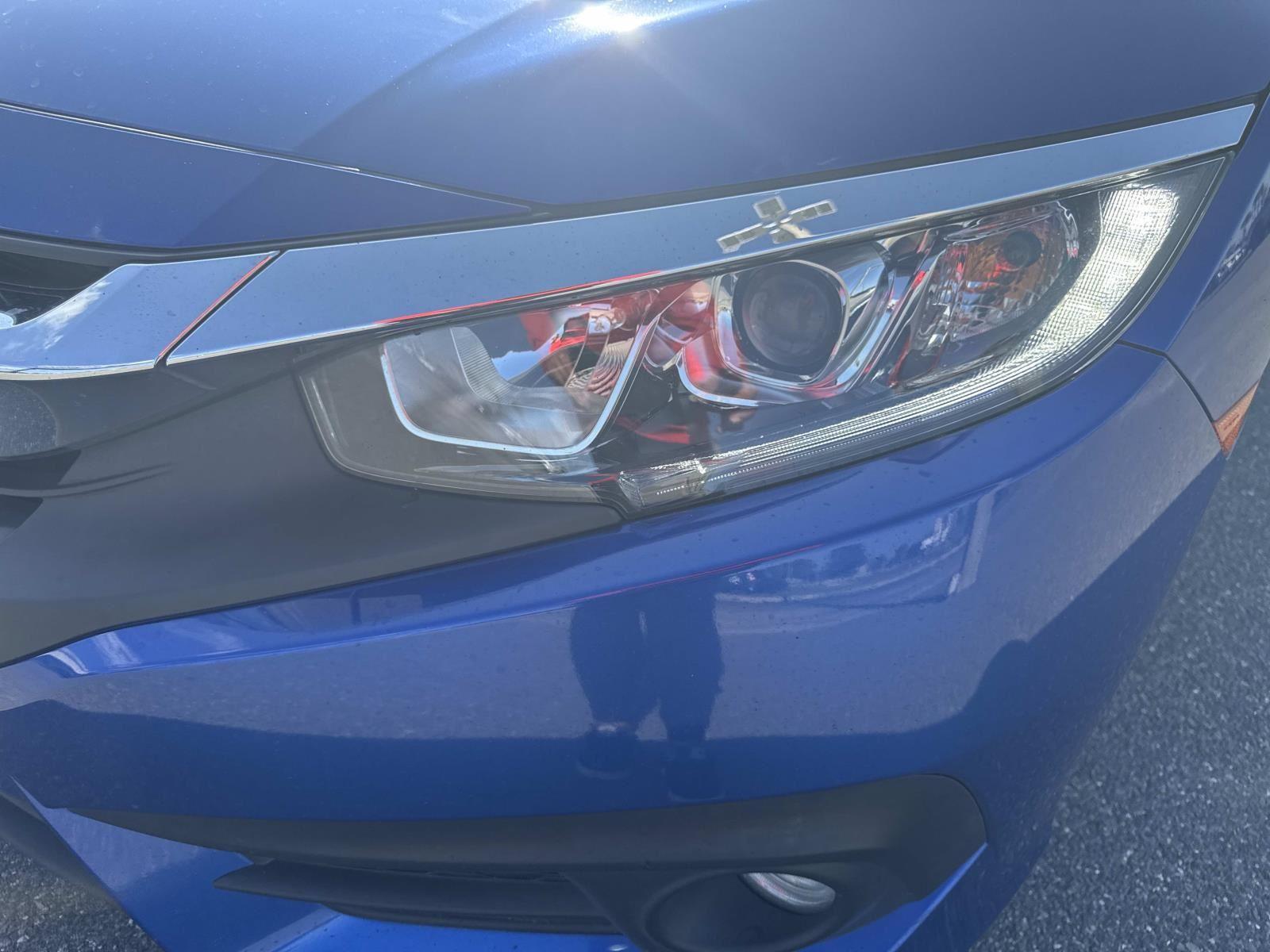 2018 Honda Civic EX-T photo 4