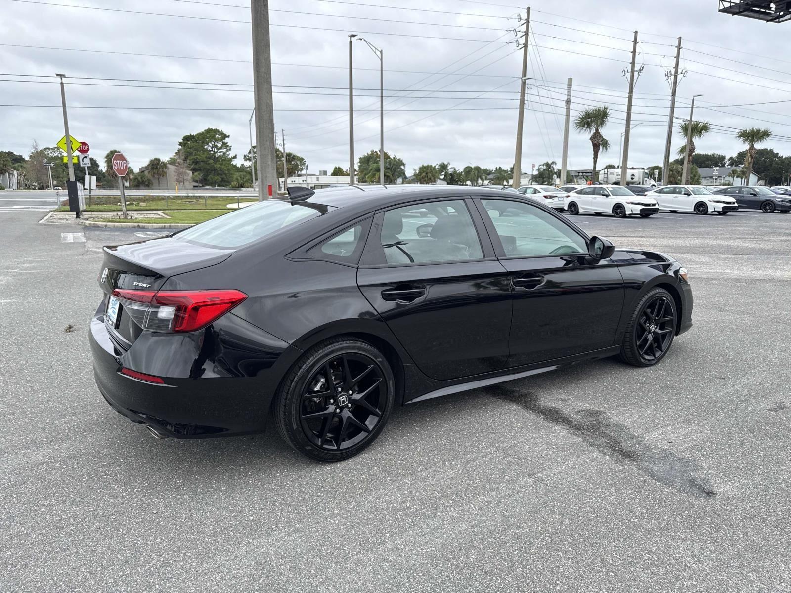 2022 Honda Civic Sport photo 3