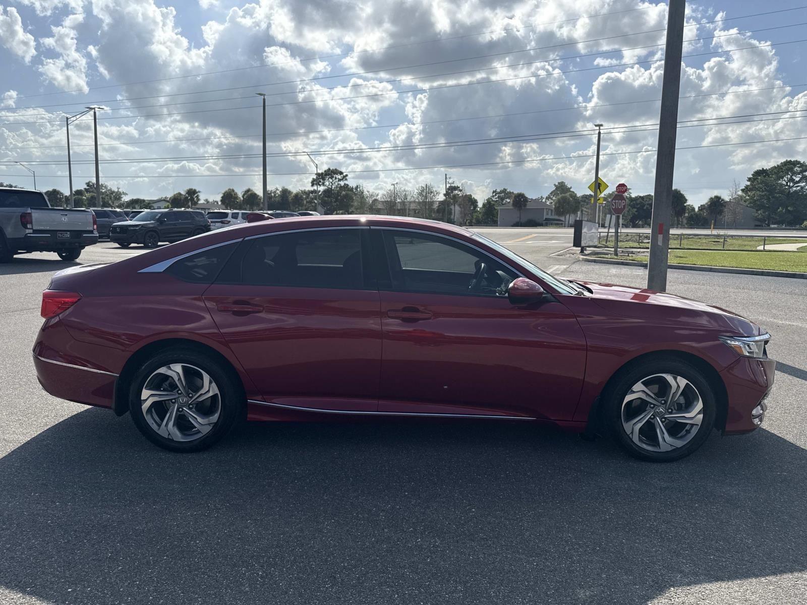 2018 Honda Accord EX 1.5T photo 2