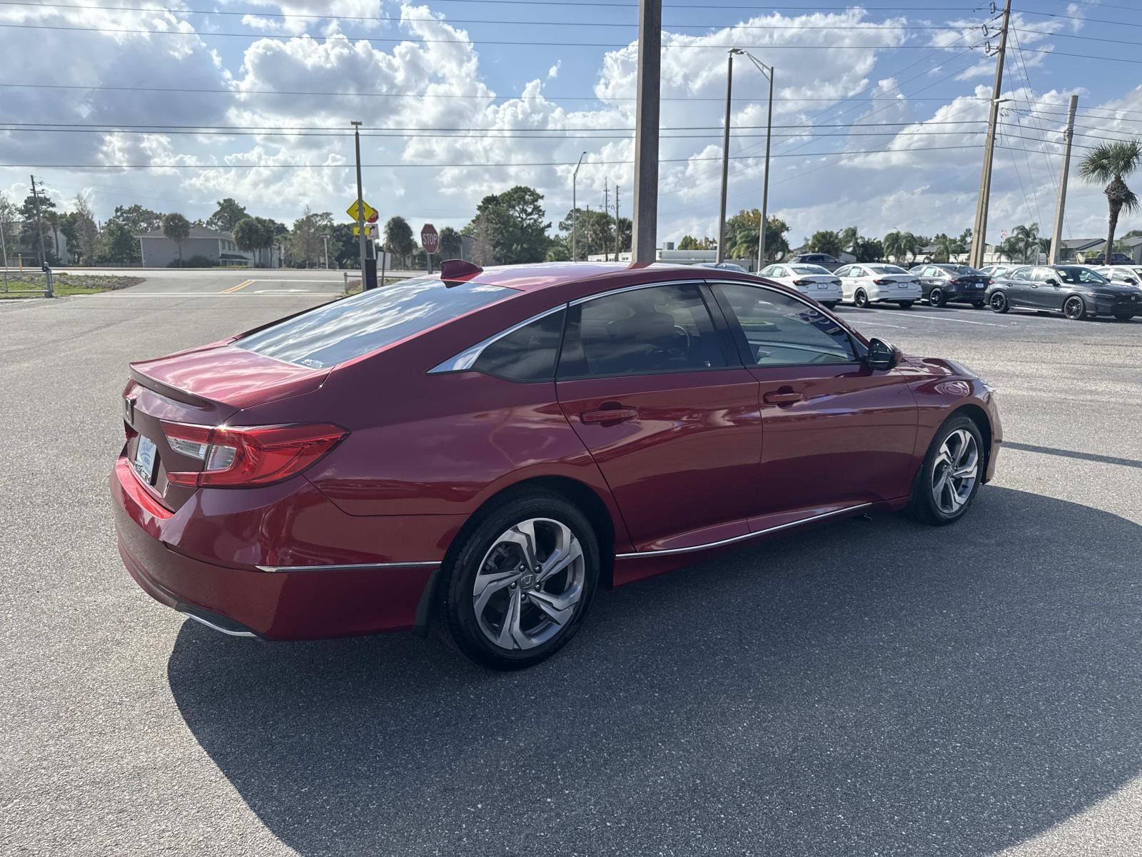 2018 Honda Accord EX 1.5T photo 3