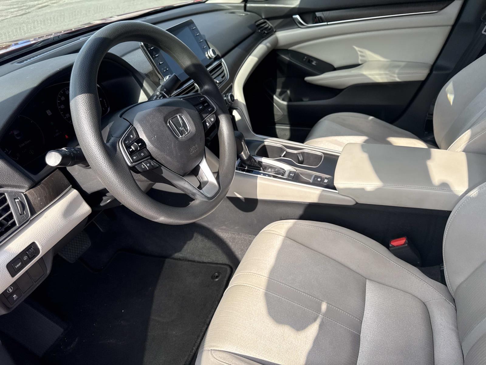 2018 Honda Accord EX 1.5T photo 10