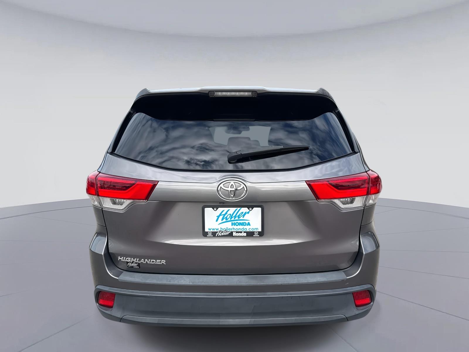 2017 Toyota Highlander LE