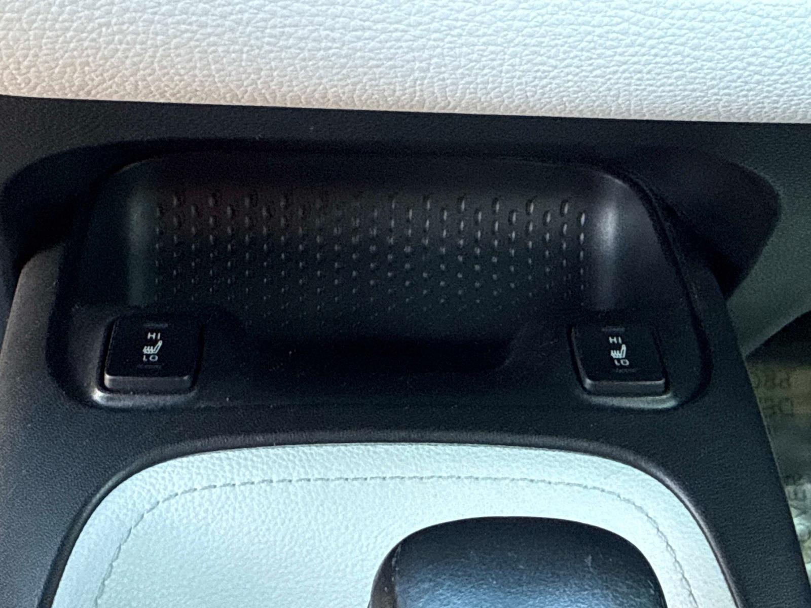 2020 Toyota Corolla Hatchback XSE