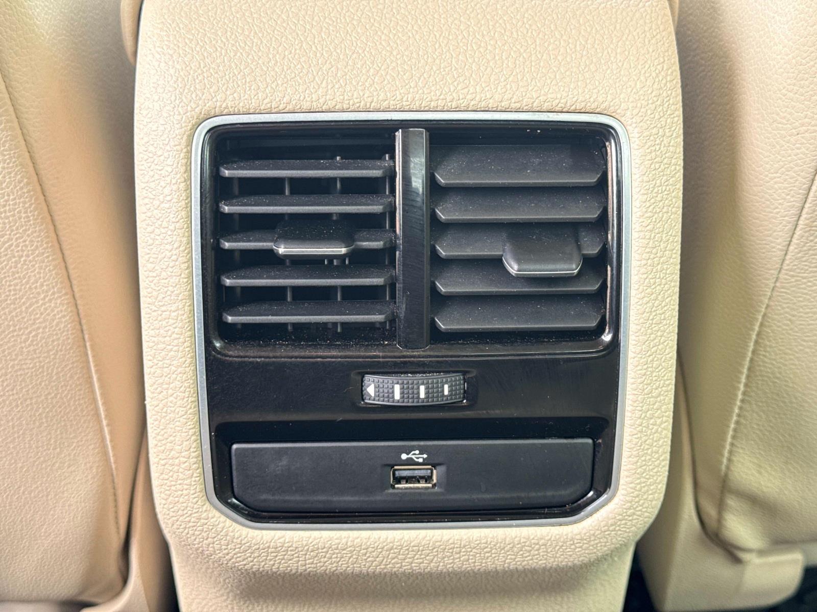 2017 Volkswagen Passat 1.8T SE