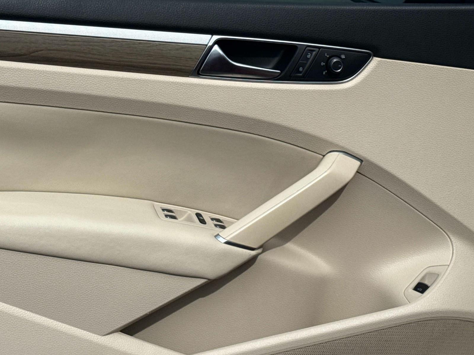 2017 Volkswagen Passat 1.8T SE