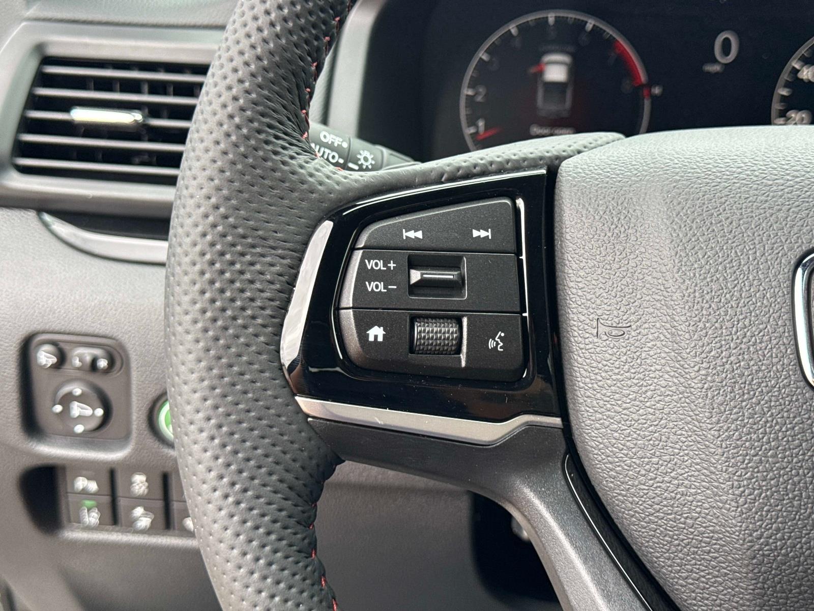 2026 Honda Ridgeline Black Edition Two-Tone