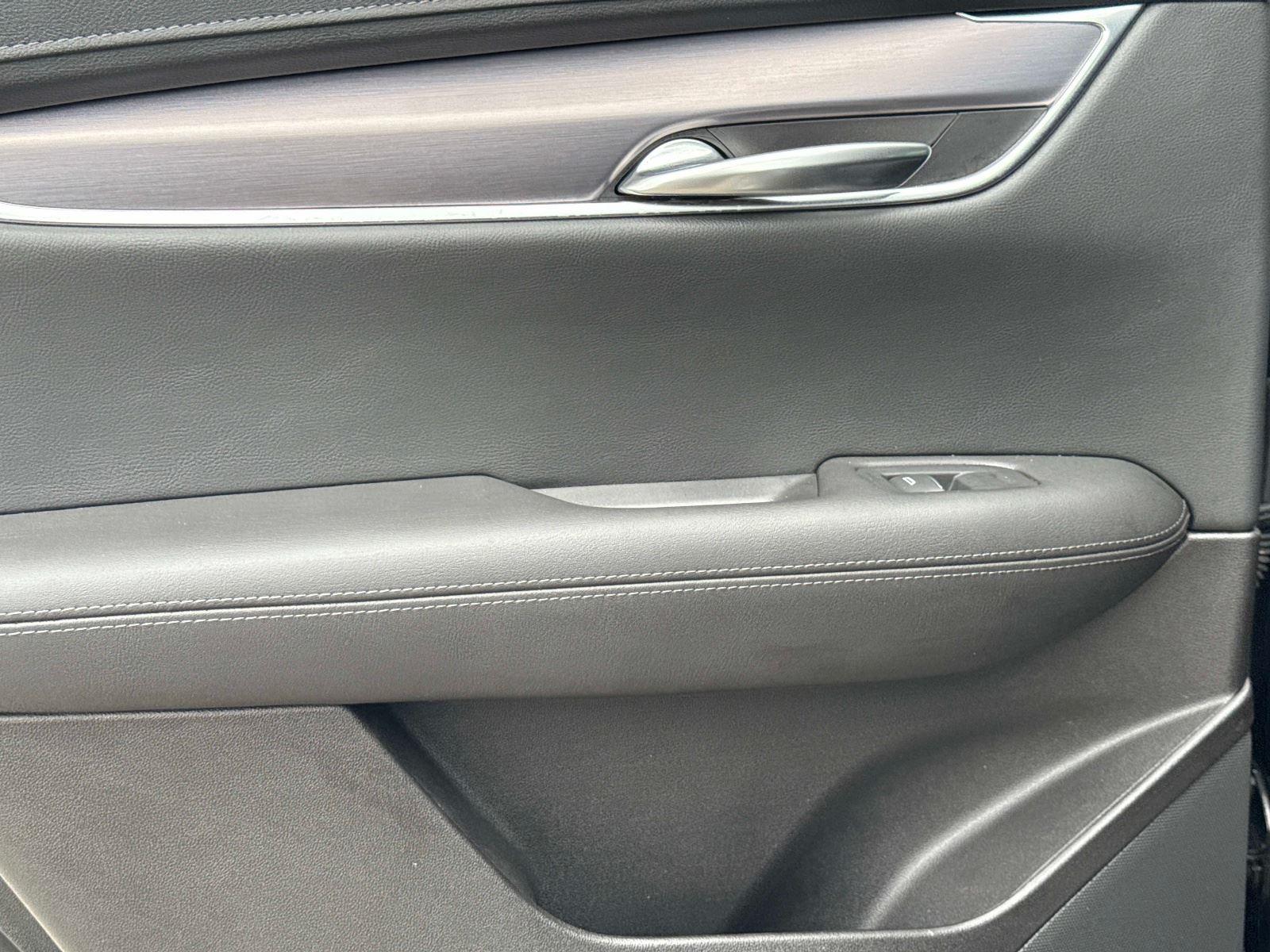 2023 Cadillac XT5 FWD Luxury