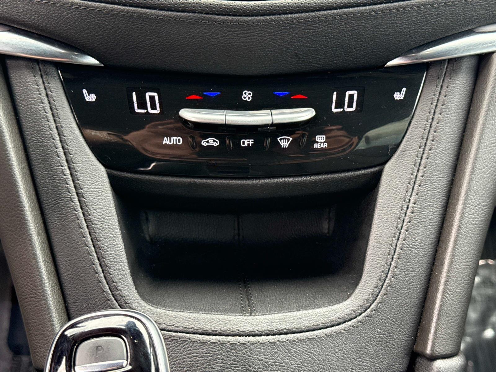 2023 Cadillac XT5 FWD Luxury