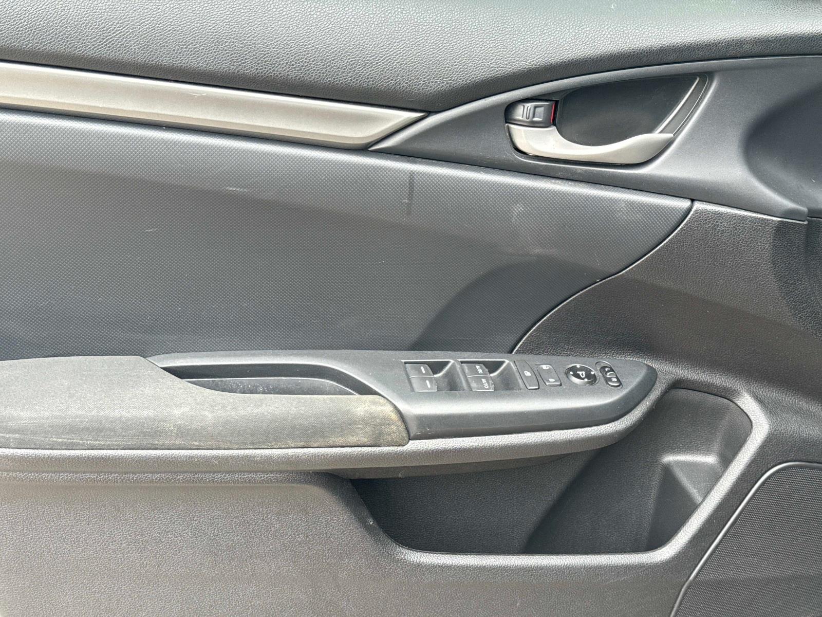 2017 Honda Civic Hatchback LX