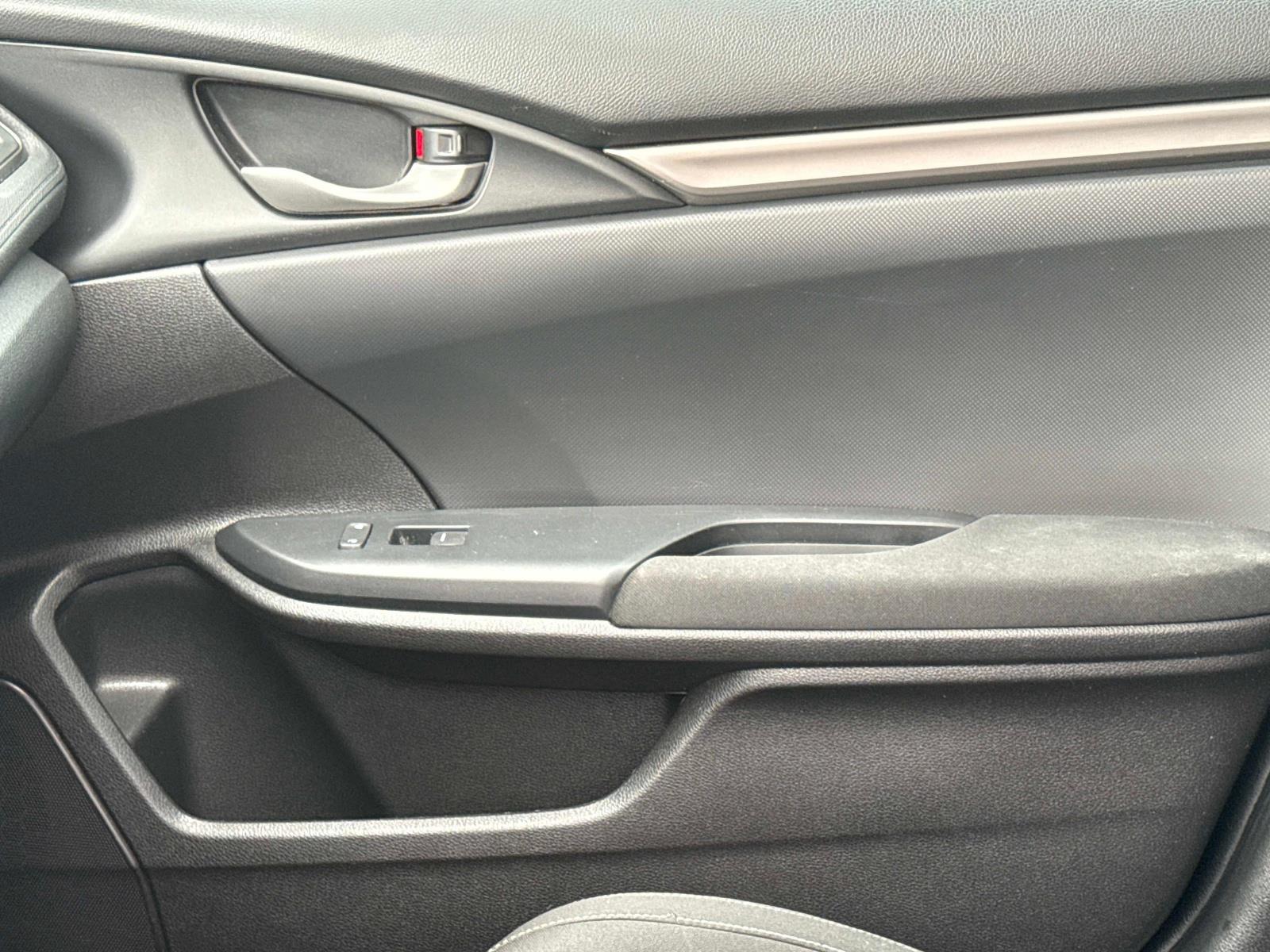 2017 Honda Civic Hatchback LX