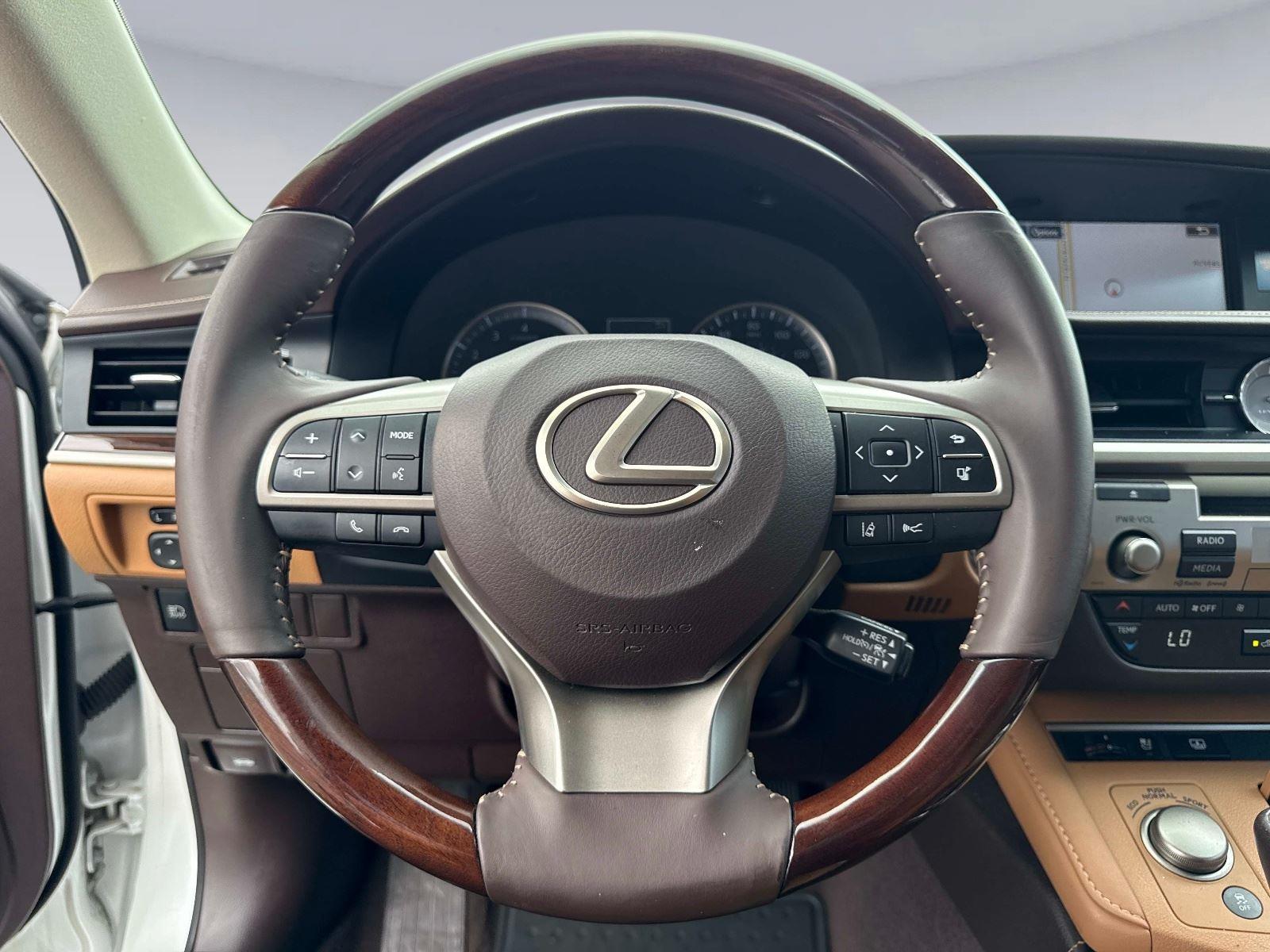 2016 Lexus ES 350