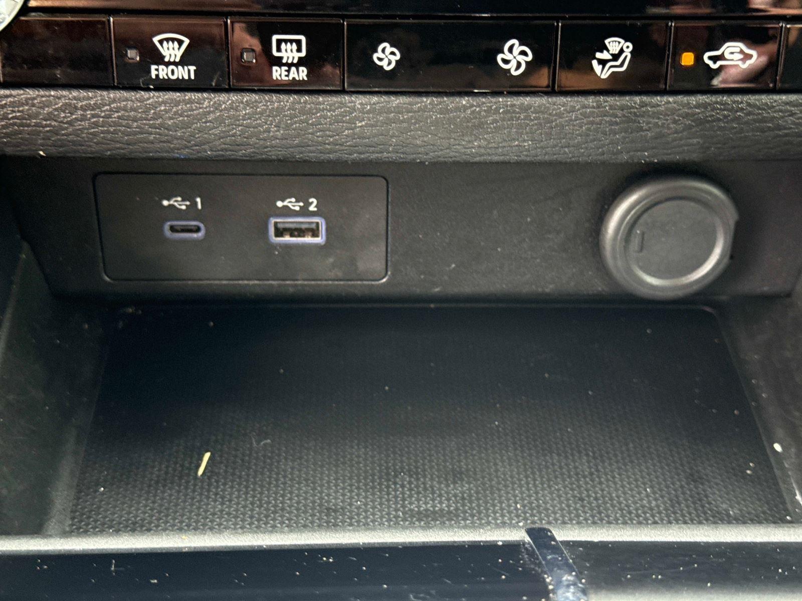 2024 Mitsubishi Outlander ES