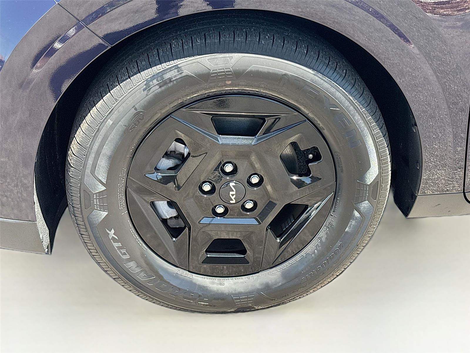 2025 Kia Carnival LXS