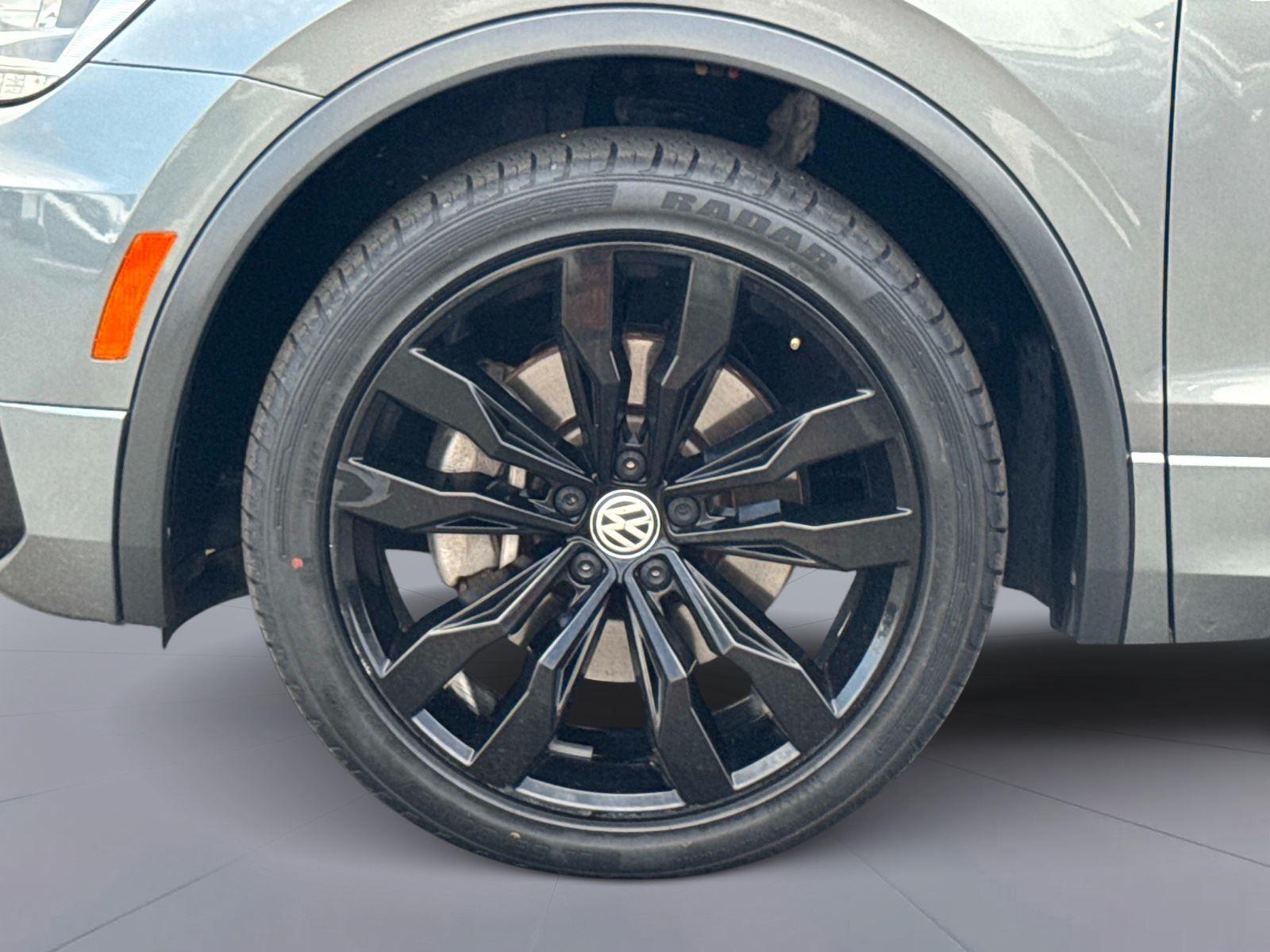 2021 Volkswagen Tiguan SE R-Line Black