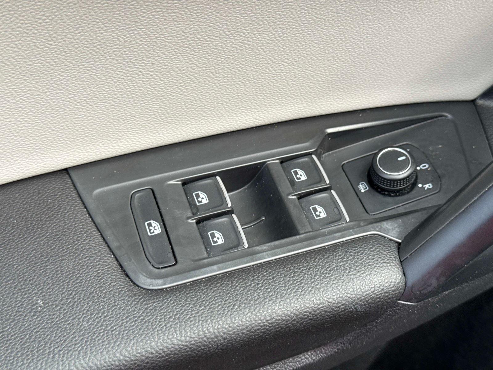 2021 Volkswagen Tiguan SE R-Line Black