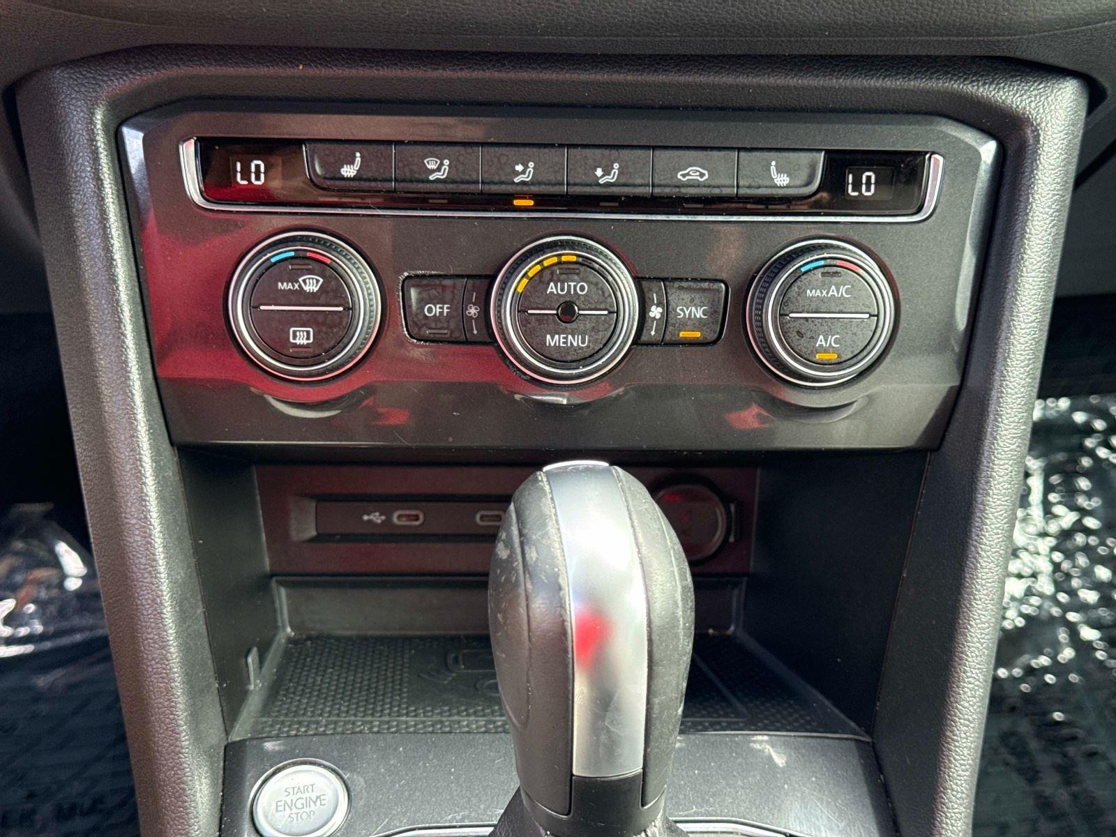 2021 Volkswagen Tiguan SE R-Line Black