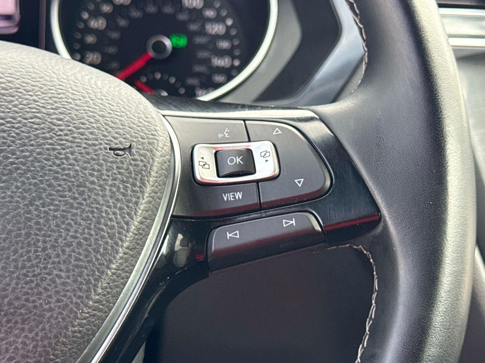 2021 Volkswagen Tiguan SE R-Line Black