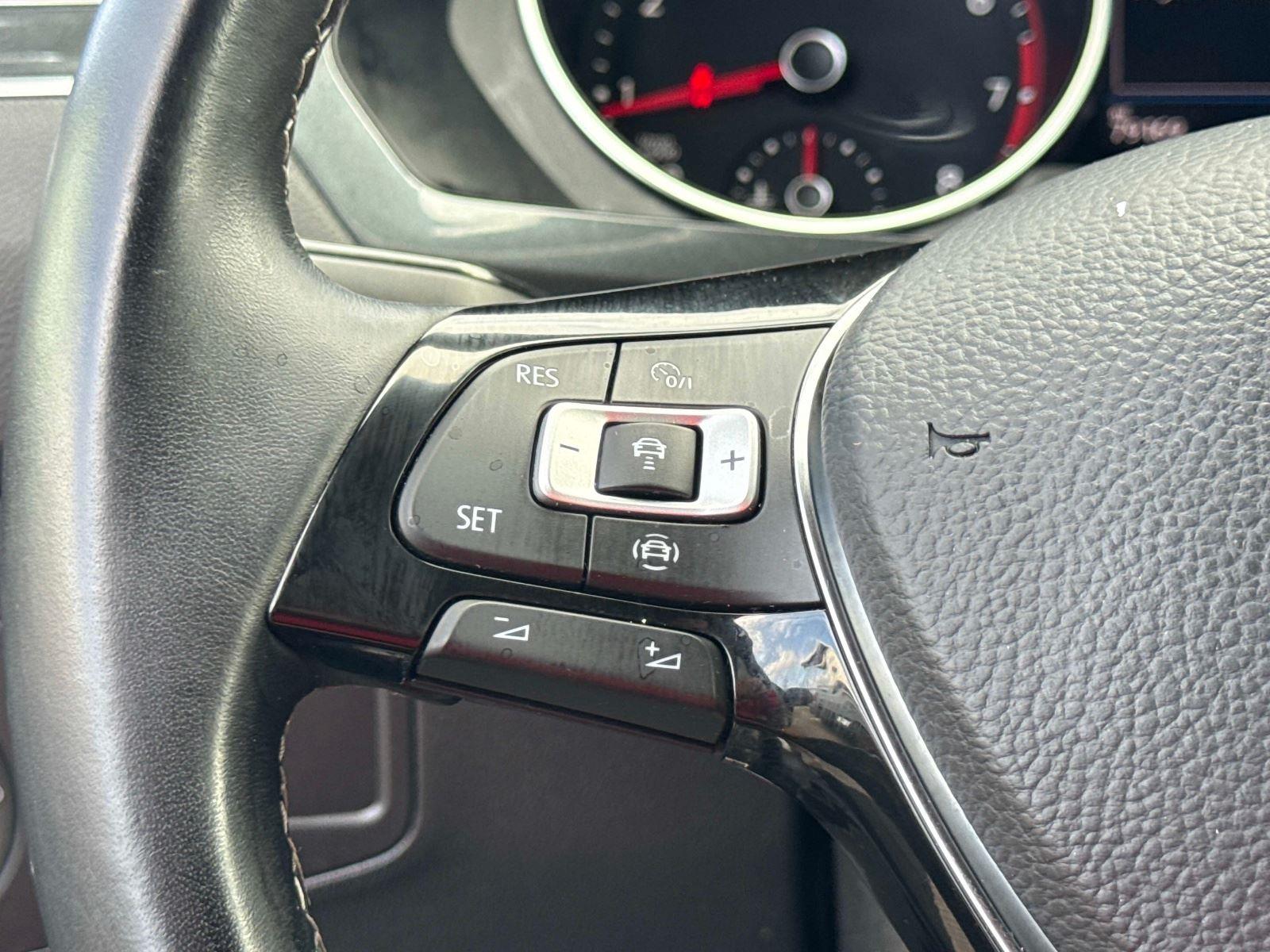 2021 Volkswagen Tiguan SE R-Line Black